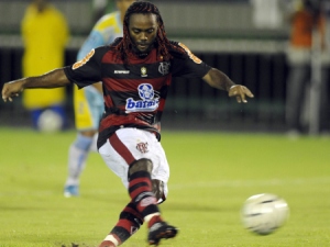 Por que Vagner Love é outro jogando no Flamengo?